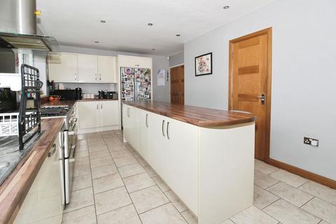 3 bedroom detached house for sale, Lancaster Avenue, Aldridge, WS9 8RE