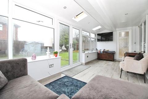 3 bedroom detached house for sale, Lancaster Avenue, Aldridge, WS9 8RE