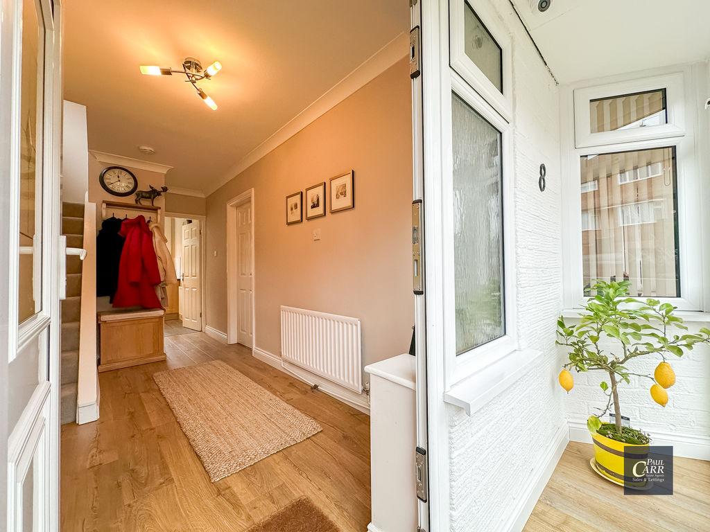 PORCH &amp; ENTRANCE...