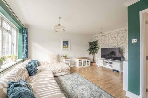 3 bedroom terraced house for sale, Penn Road, Datchet  SL3