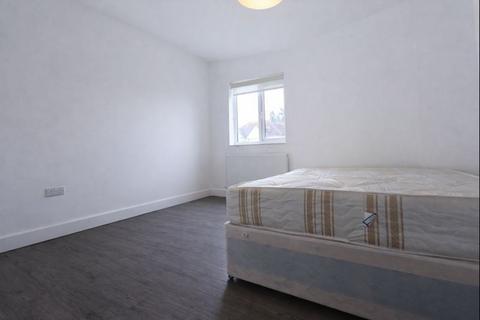 2 bedroom flat to rent, 2 bedroom flat - Edgware HA8