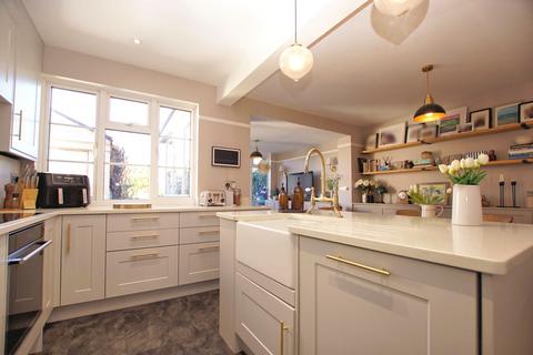 4 bedroom semi-detached house for sale, Village Road, Gosport PO12