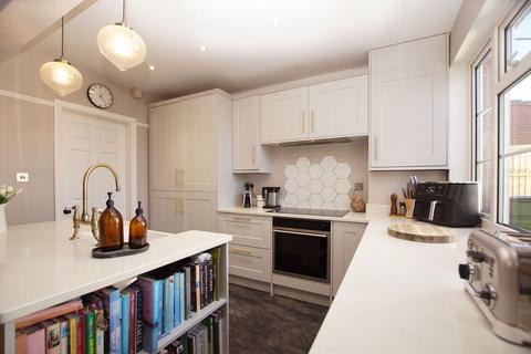 4 bedroom semi-detached house for sale, Village Road, Gosport PO12