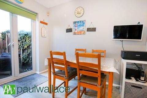 2 bedroom terraced house for sale, Bushbarns, West Cheshunt