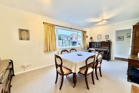 3 bedroom detached house for sale, Oakland Way, Flackwell Heath HP10