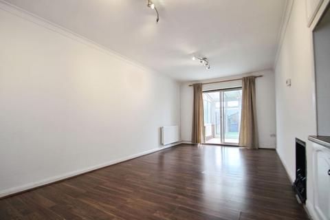 3 bedroom terraced house for sale, Epsom Close, Northolt