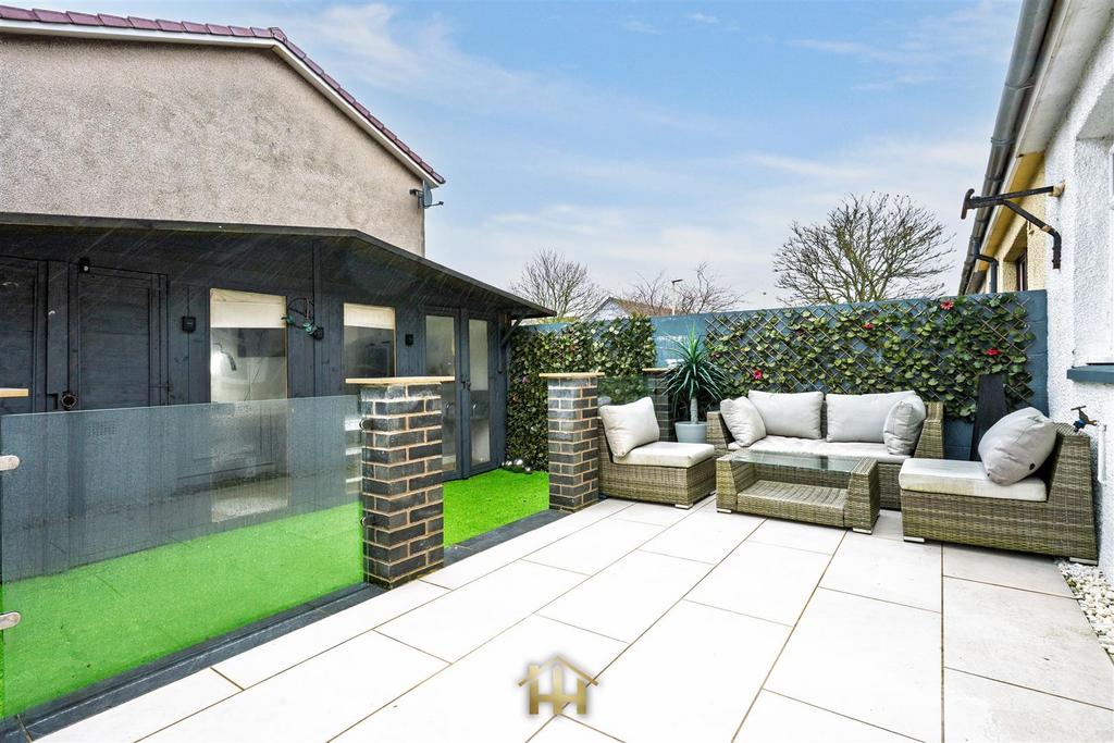 24 Ravensby-0026.jpg