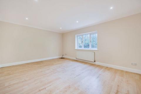 undefined, Highbarrow Close, Purley CR8
