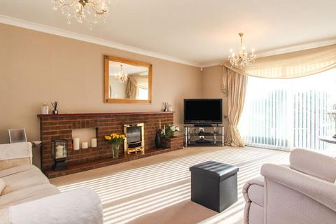 4 bedroom detached house for sale, Russell Way, Bedford MK43