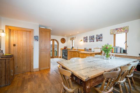5 bedroom detached house for sale, Standard Street, Crickhowell NP8