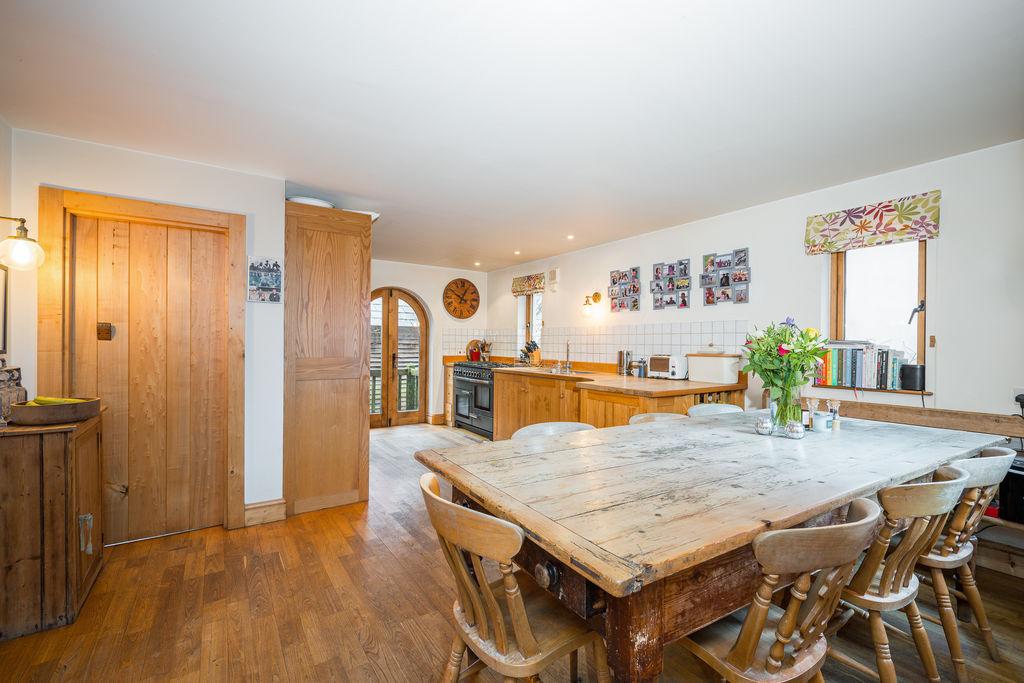 Kitchen / Dining...