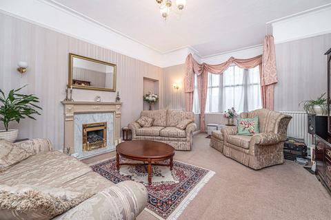 3 bedroom terraced house for sale, Asquith Street, Kirkcaldy