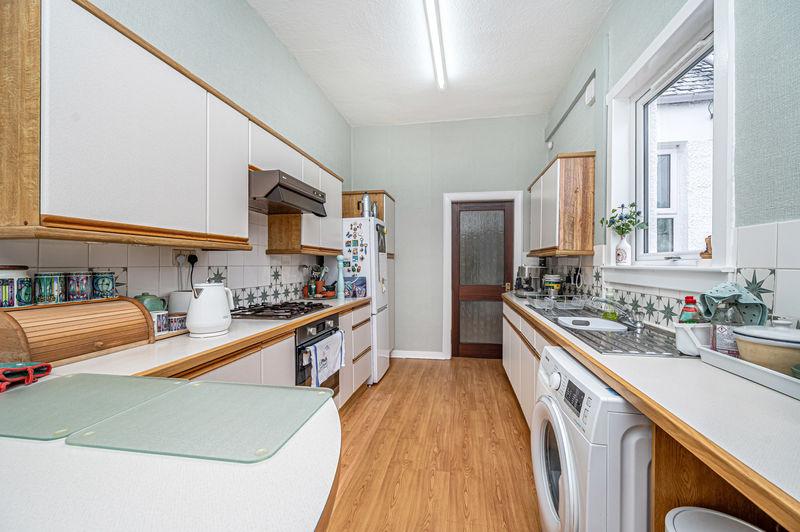 Breakfasting Kitchen