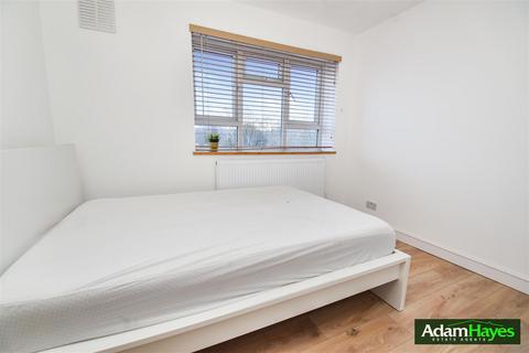 undefined, Cricklewood Broadway, London NW2