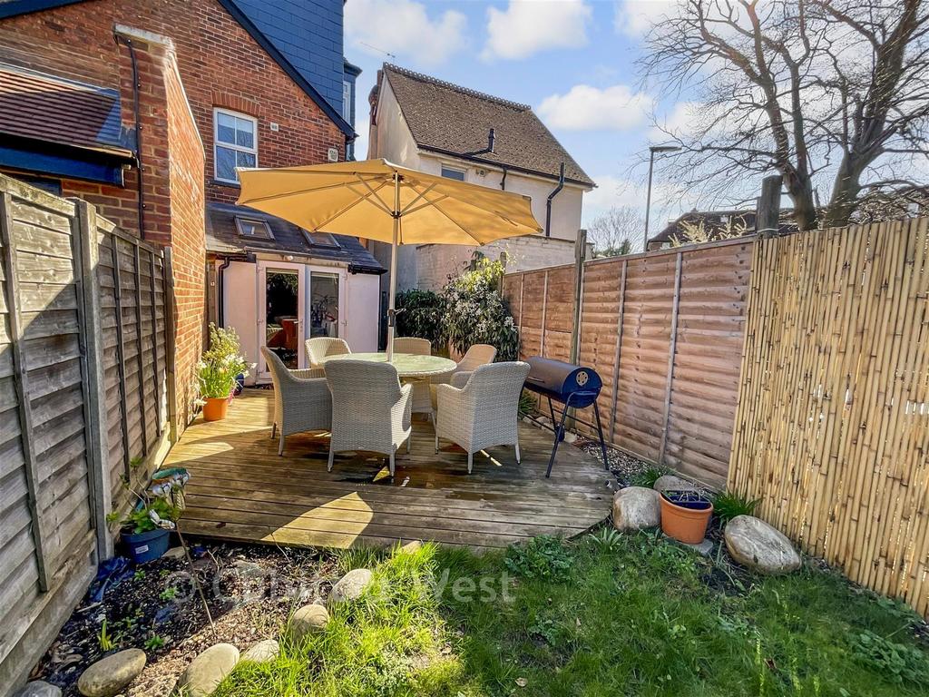 Lifestyle Garden Furniture Shot