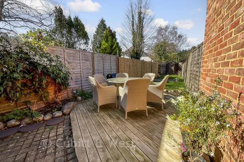 3 bedroom semi-detached house for sale, Pound Lane, Epsom KT19