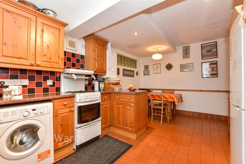 Kitchen/ Breakfast Room