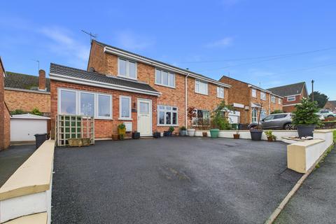 3 bedroom semi-detached house for sale, Hawthorn Crescent, Bewdley, DY12 2JE