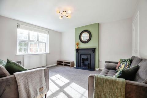 3 bedroom terraced house to rent, Whatley Avenue, Wimbledon Chase, SW20 9NR