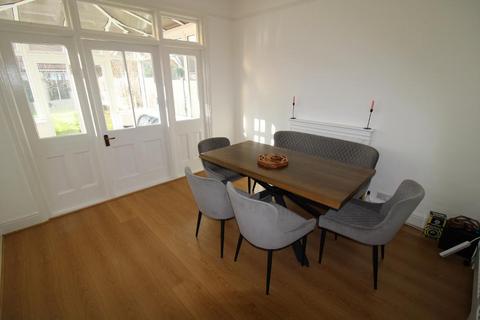 4 bedroom detached house for sale, Bletchley, Milton Keynes MK2