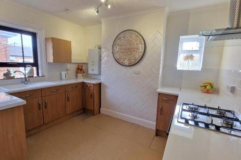2 bedroom flat for sale, Lower Green Road, St Helens, Isle of Wight, PO33 1TS