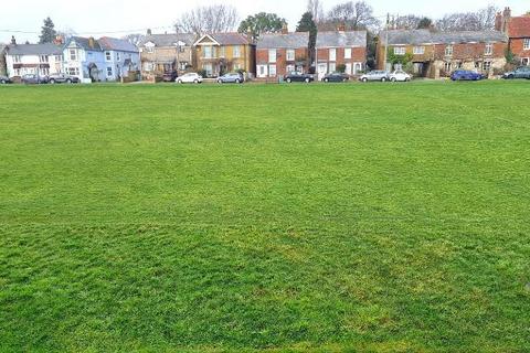 2 bedroom flat for sale, Lower Green Road, St Helens, Isle of Wight, PO33 1TS