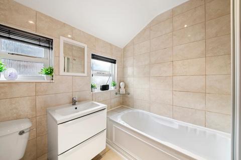 4 bedroom terraced house for sale, Holly Park Road, Hanwell, London, W7 1LA