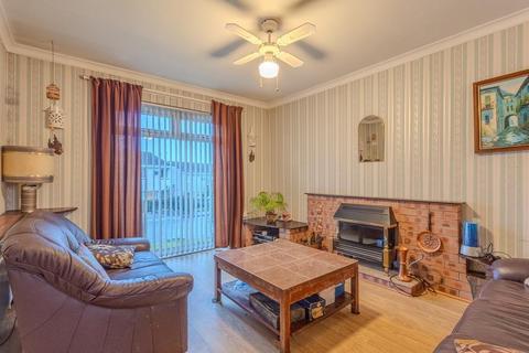 undefined, Glenwood Gardens, Lenzie, G66 4JP