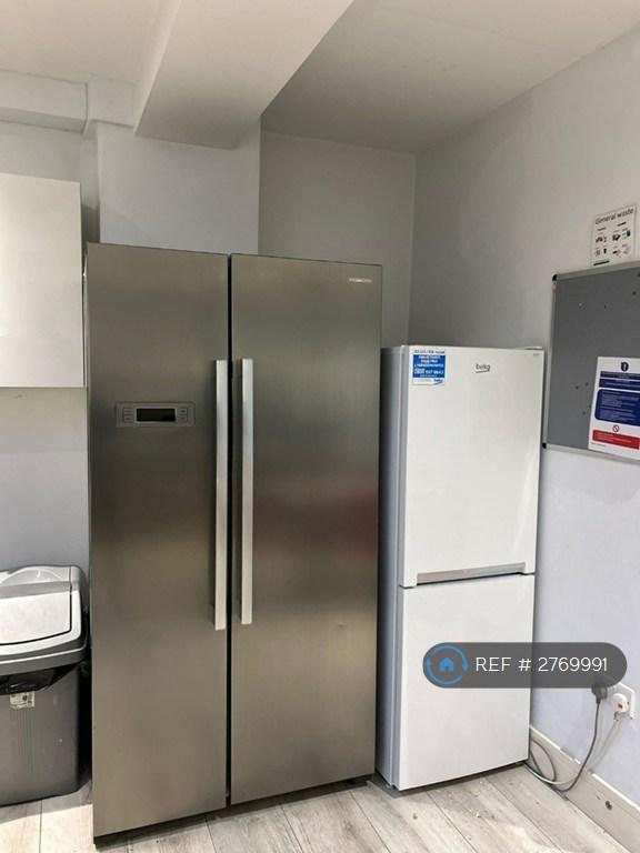 Fridge/Freezer
