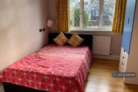 1 bedroom maisonette to rent, Arundel Avenue, Epsom, KT17
