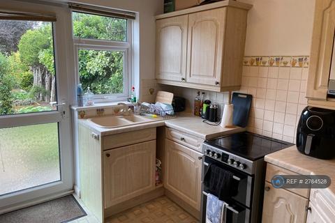 1 bedroom maisonette to rent, Arundel Avenue, Epsom, KT17