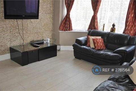 5 bedroom semi-detached house to rent, Ealing Road, Wembley, HA0
