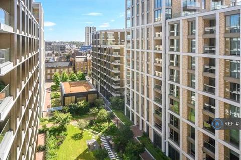 2 bedroom flat to rent, Salisbury House, London, SW11