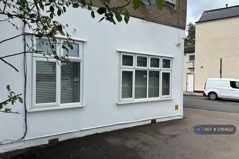 1 bedroom flat to rent, Woodford Road, London, E7