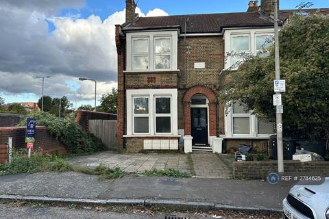 2 bedroom flat to rent, Selsdon Road, London, E11