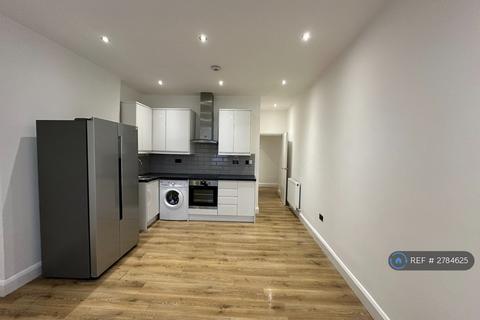 2 bedroom flat to rent, Selsdon Road, London, E11