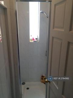 1 bedroom in a house share to rent, New Barnet, Herts, EN4