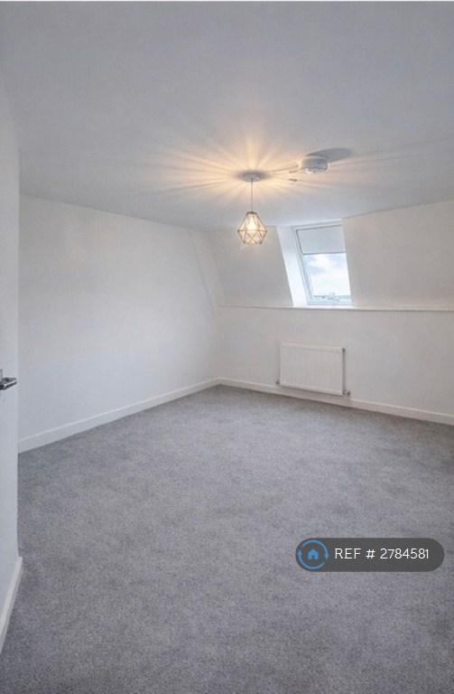 Spacious Bedroom