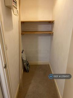undefined, Melliss Ave, Kew, TW9