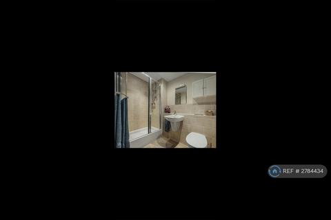 undefined, Larkfield, Aylesford, ME20