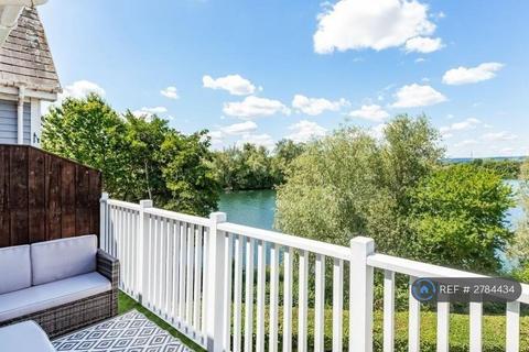 undefined, Larkfield, Aylesford, ME20