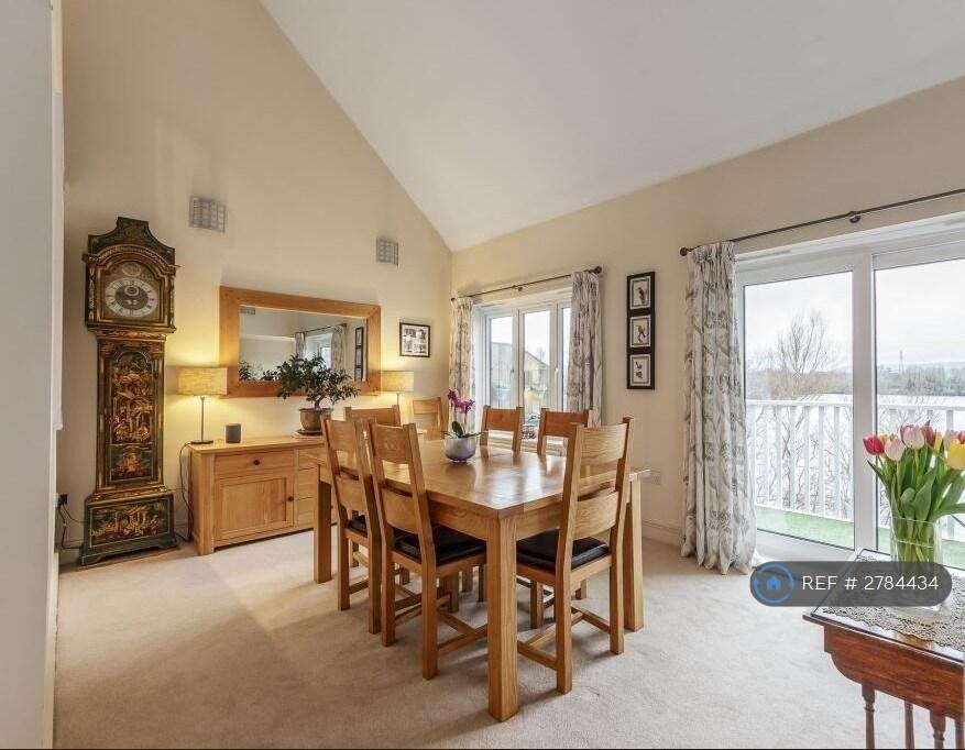 Dining Room Pic 3