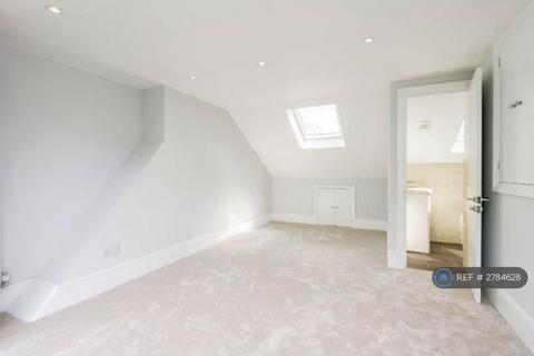 undefined, Manchester Road, London, E14