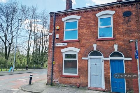 3 bedroom end of terrace house to rent, Taylor Street, Middleton, Manchester, M24