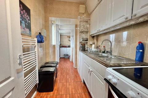 3 bedroom terraced house for sale, Jowetts Lane, West Bromwich, West Midlands, B71 2QU