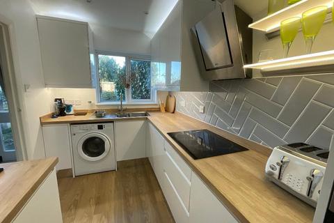 3 bedroom semi-detached house for sale, Elm Park, Hornchurch RM12