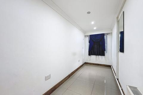 undefined, Tweedsmuir Road, Cardiff, CF24