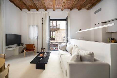 3 bedroom apartment, Flat For Sale In Ciutat Vella, Ciutat Vella, Barcelona