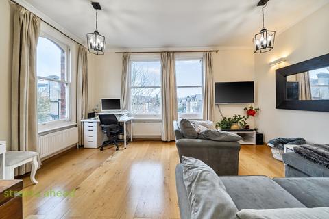2 bedroom apartment to rent, Birdhurst Road, South Croydon, CR2
