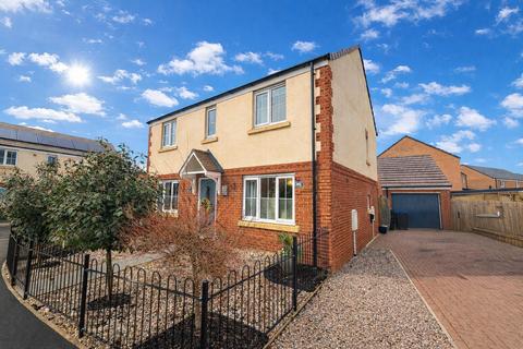 4 bedroom detached house for sale, Campus Drive, Northampton NN2